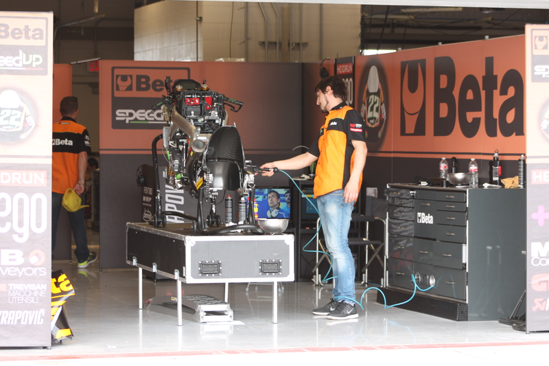 Illustration for article titled MotoGP Bikes In Various States Of Undress
